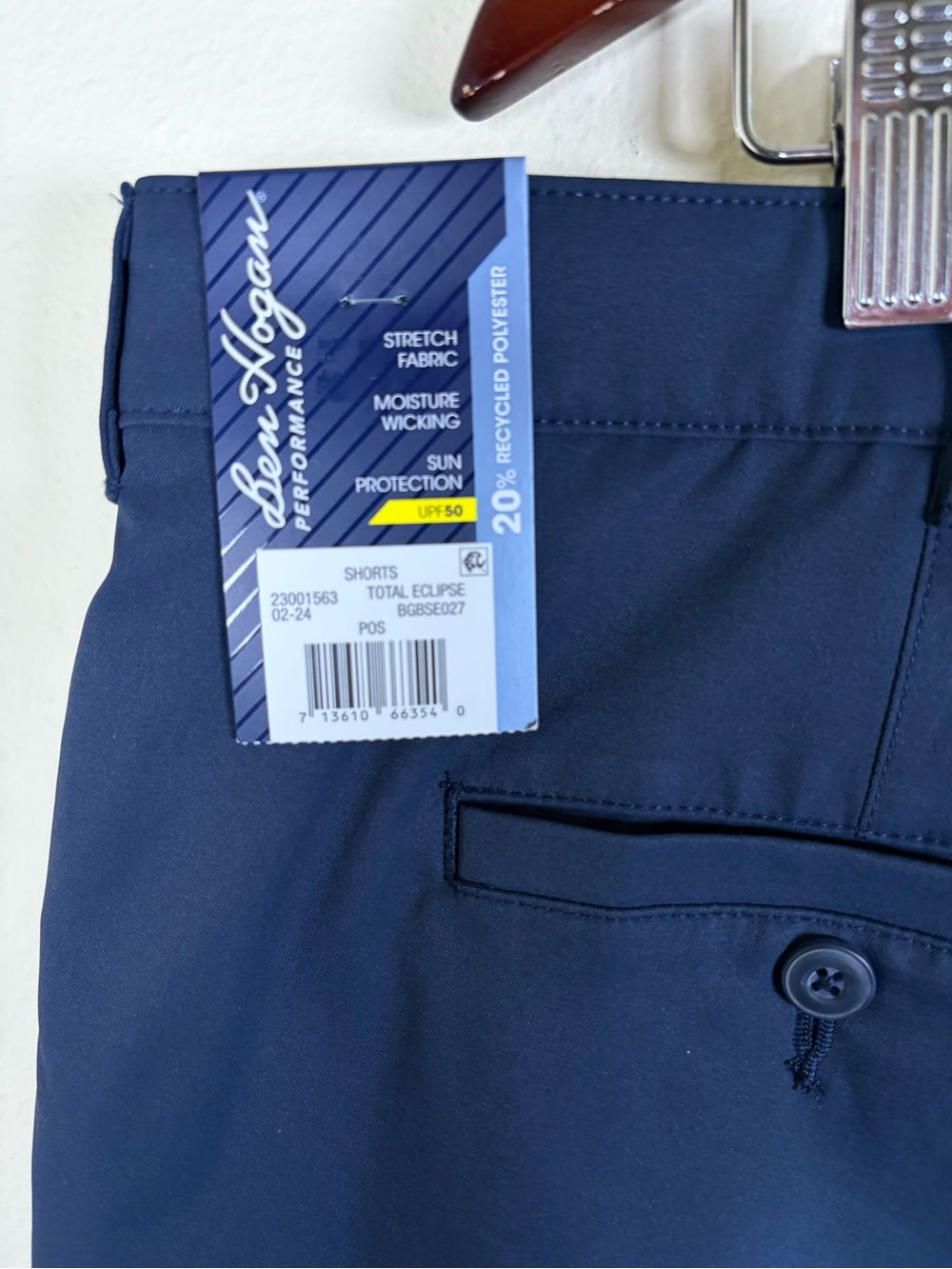 NWT Ben Hogan Performance Golf Shorts Men’s 46 Blue Stretch Moisture Wicking - Picture 3 of 5